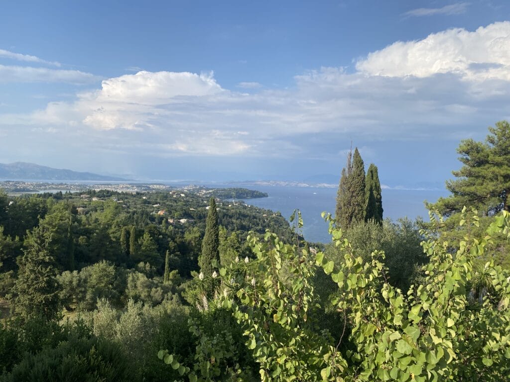 Ionische Inseln, Blick über die Insel von Korfu vom Achilleion aus, Bilder von Brigitte Jurczyk